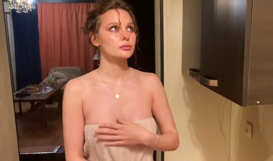 Russian neighbor sucked off a guy and fucked him after a sho...