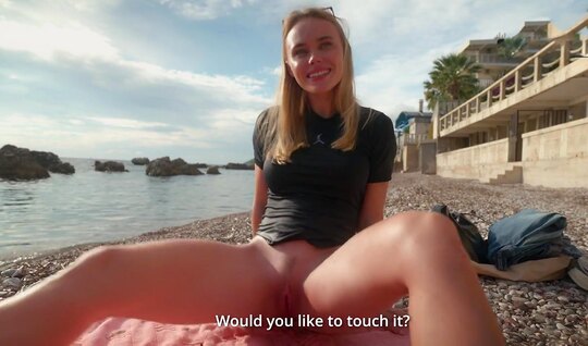 Русская только с парнем познакомилась и сразу отдалась...